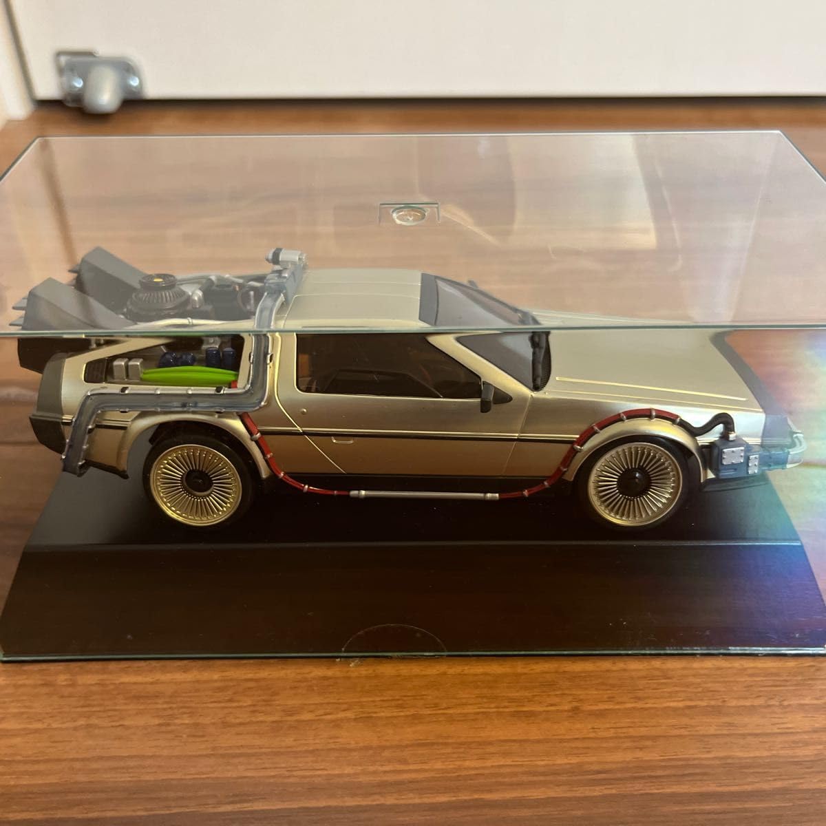 Amazon.co.jp: 京商ミニッツ デロリアン ゴールドボディ 希少 : おもちゃ